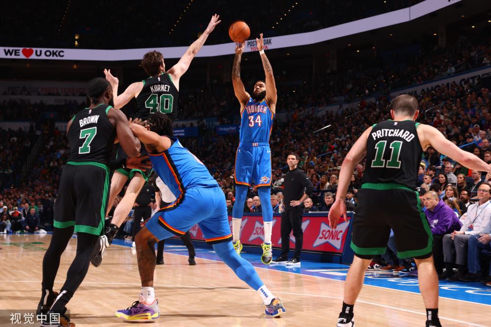 酒吧工作的 酒吧工作的